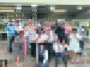 Hofpersoneel deel in land se Grondwet-vieringe