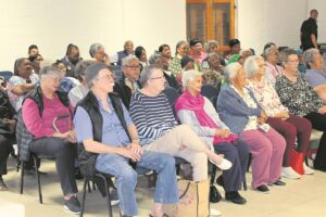 Kleinplasie Museum hou spesiale dag vir bejaardes