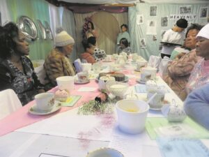 ‘High tea’ op Vrouemaand