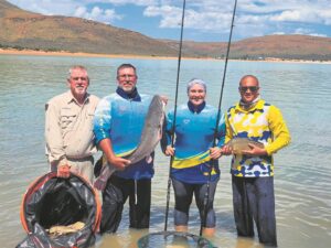 Veertig visse vir die wenner by Kwaggaskloofdam