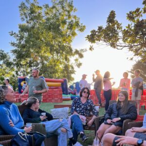 Vier  heerlik fees saam in die lieflike Nuy-vallei