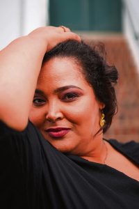 Plaaslike sangtalent mik hoog na die groot verhoë