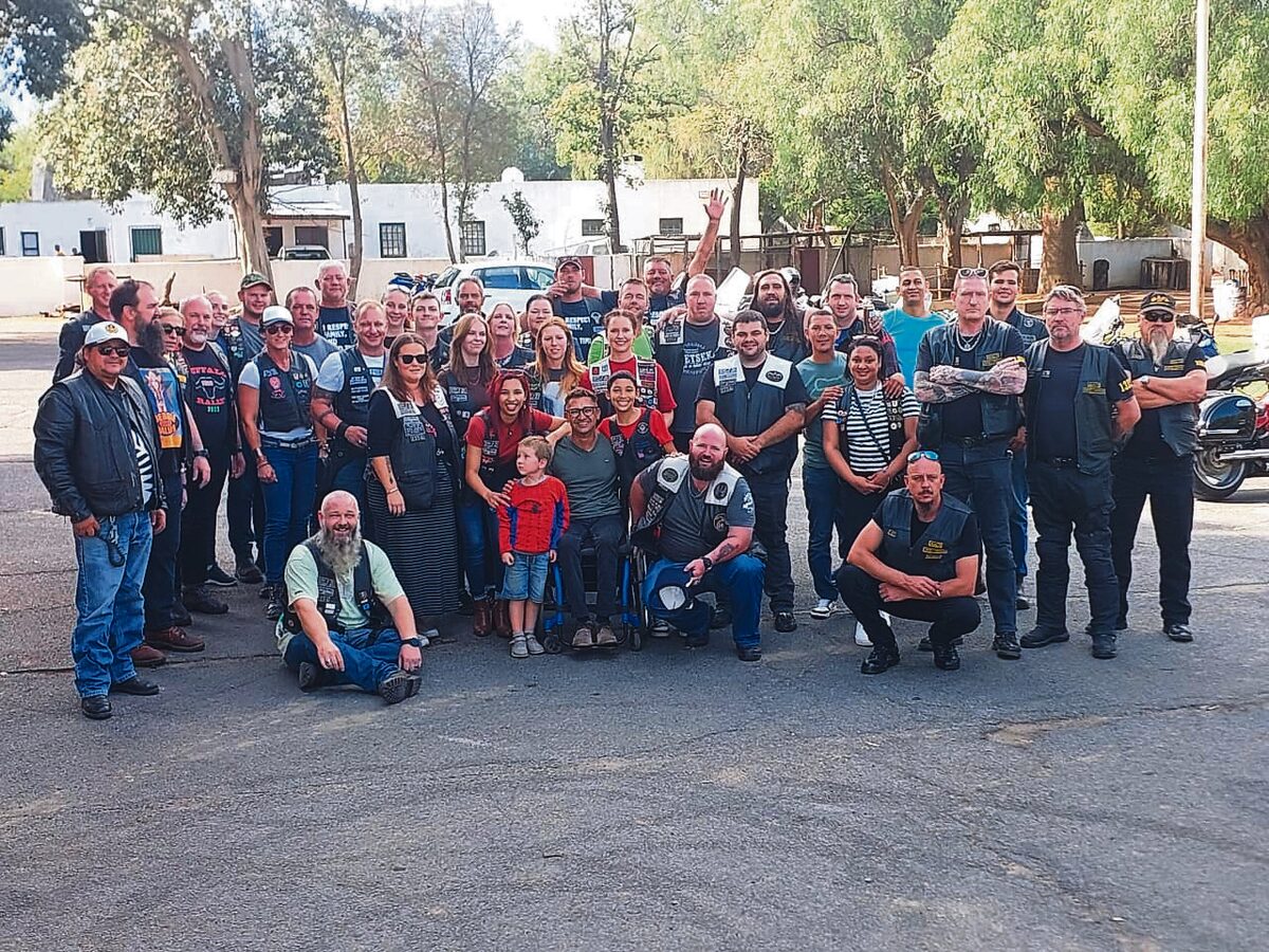 Motorfietsryers het 'n fondsinsameling vir Lyndon van Wyk gehou om aan die wêreldkampioenskappe vir handfietsry deel te neem.