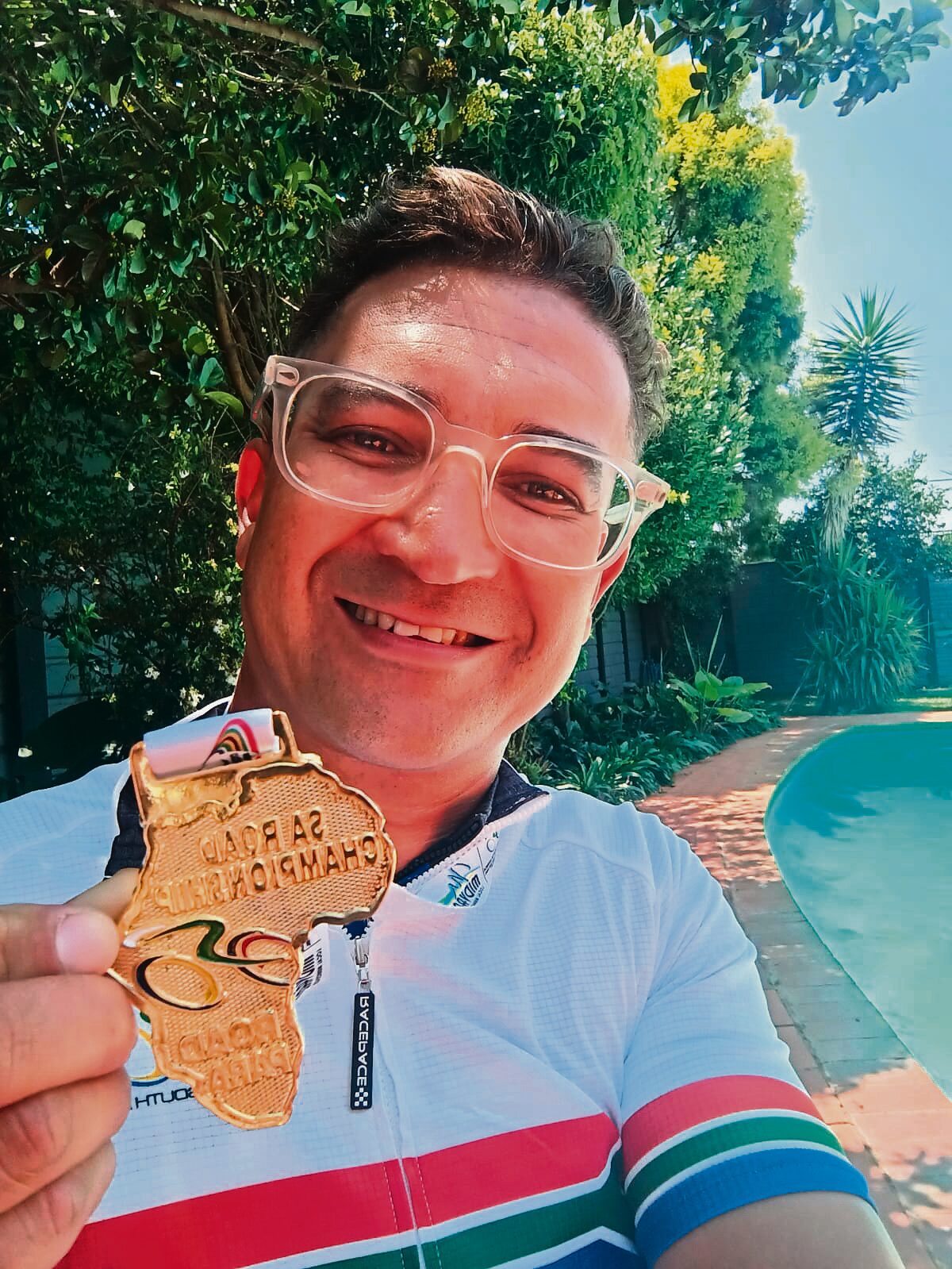 As Suid-Afrikaanse kampioen het Lyndon het gekwalifiseer om aan die Wêreldkampioenskappe vir handfietsry deel te neem. 
