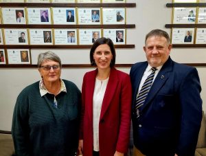 Hugenote Hoërskool vereer oud-skolier en suksesvolle uitgewer