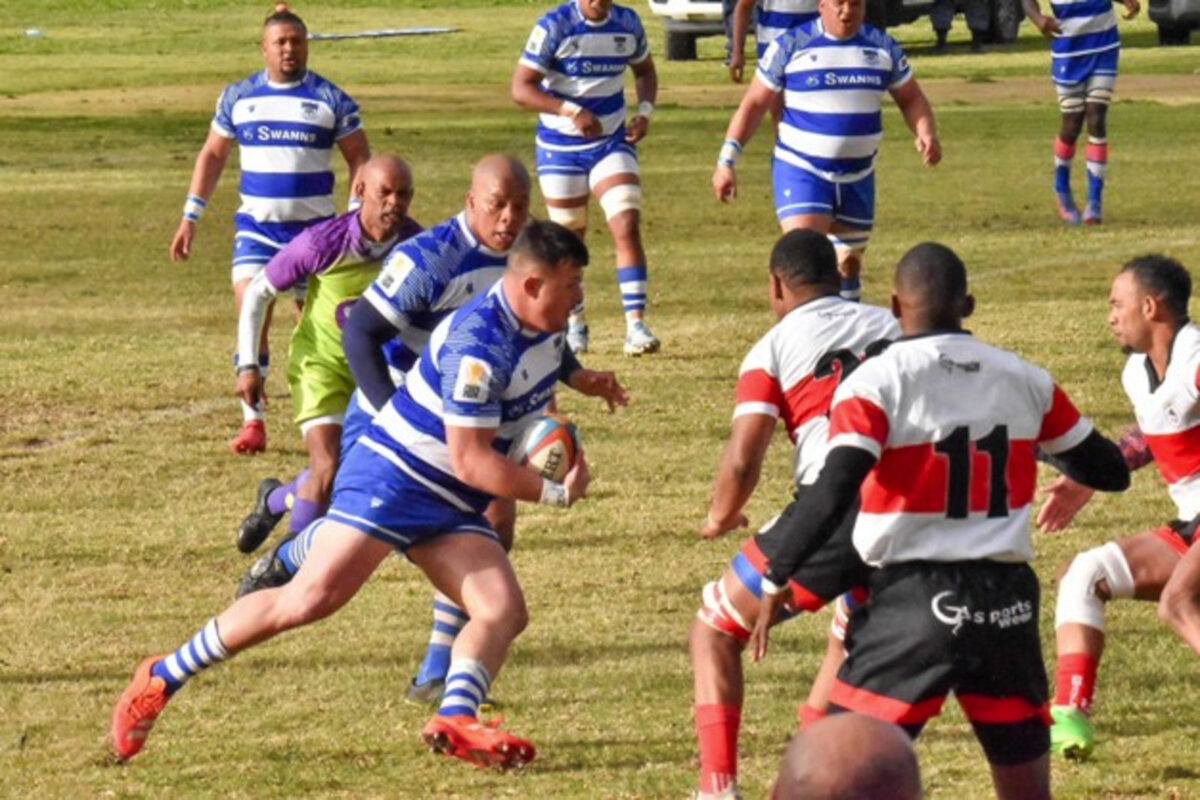 Robertson Town knip Sesduim kort in Grootuitdaagligawedstryd