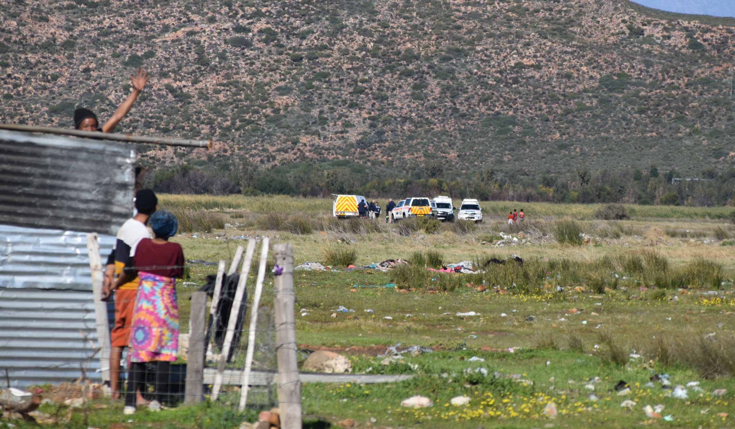 Menslike oorskot in veld gevind
