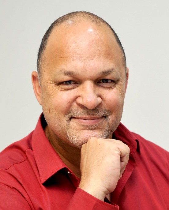 Misdaadskrywer, Julian Jansen.