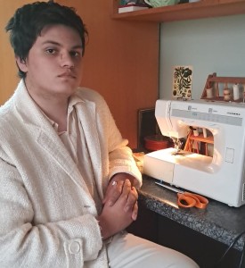 Seun se matriekafskeidrok vir broer se metgesel ‘n wenner