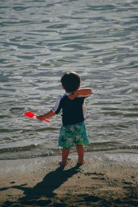 Maak seker kinders bly veilig gedurende feesseisoen