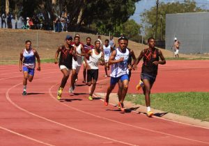 Vier skole in Worcester neem ná dekades weer teen mekaar deel