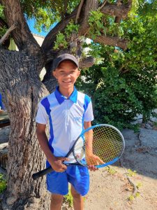 Engeland toe met De Doorns se jong tennisster, Elnico!