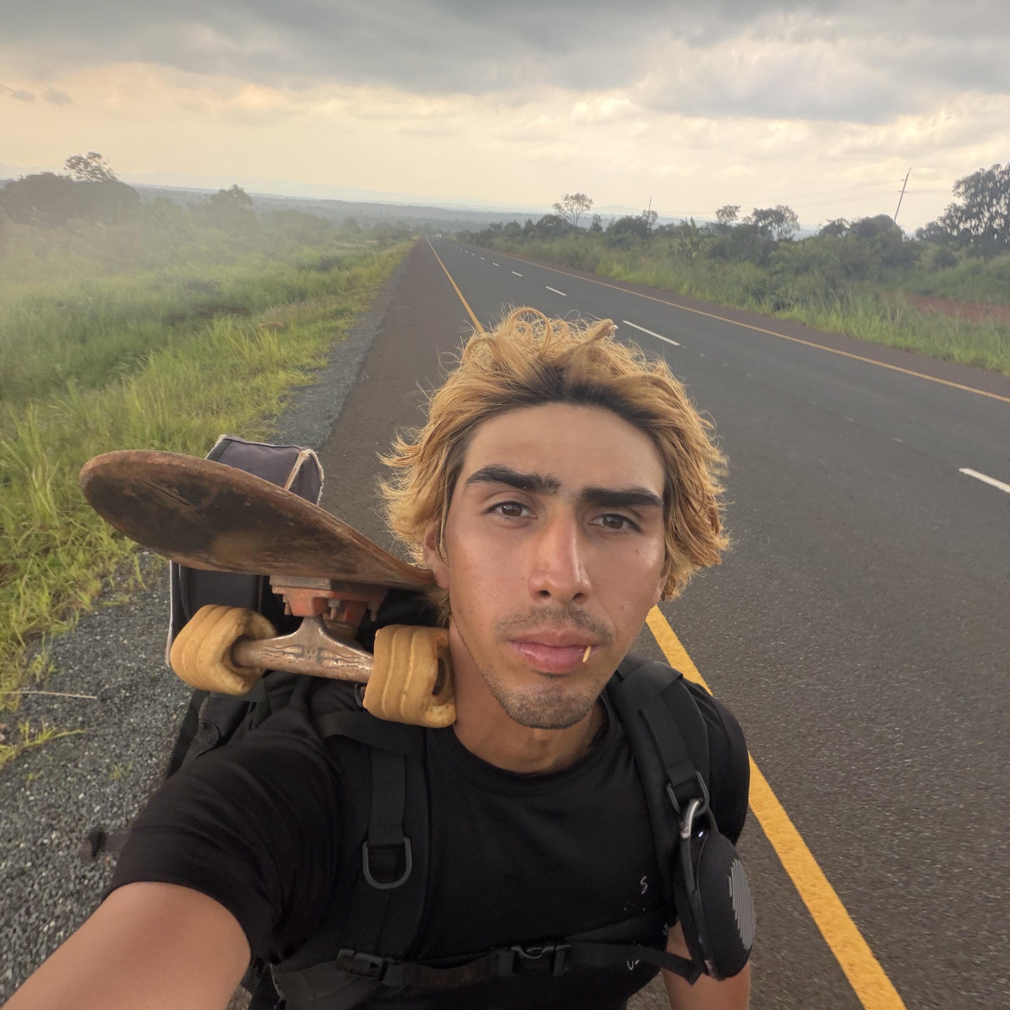 Jason Vanporppal skating on the road to Cape Town, 265 km from the end of his Africa odyssey