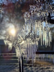 Ysige dae hier: Sterk wind jaag koue van Wes-Kaap tot in Noord-Kaap, Vrystaat