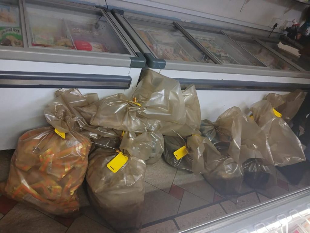 Officers discovered various types of fish, frogs, crabs, and lobster tails with an estimated street value of R100 000.