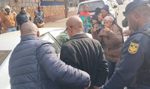 Kantoorbestuurder van departement van arbeid in Bloemfontein vas in nasionale klopjag