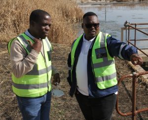 Adjunkminister braak gal oor Sol Plaatje-munisipaliteit se ‘afjak’