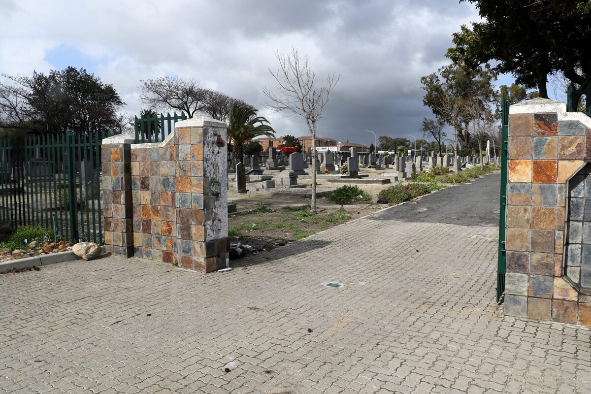 Geen ‘rus in vrede’ by Kuilsrivier-begraafplaas