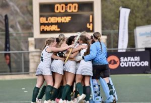 Paarl Gimnasium se eerste meisieshokkiespan top in die land