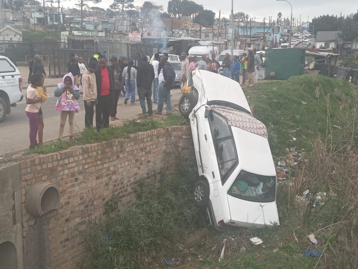 The scene were a taxi hit two pedestrians and a parked car in Khayamandi, Stellenbosch, just after noon on Friday 29 August. Photo: Yaël Malgas