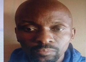 Manhunt underway after two detectives killed in prisoner escape