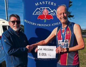 Meestersnelstapper (75) van Durbanville oortref rekord