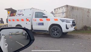 3 sterf, 3 kinders beseer toe vragmotor en bakkie op R44 naby Gouda bots