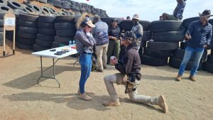 Skoot van die hart: Romanse bloei op skietbaan op Vrouedag