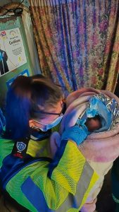 DFW-lede help met geboorte van gesonde babatjie