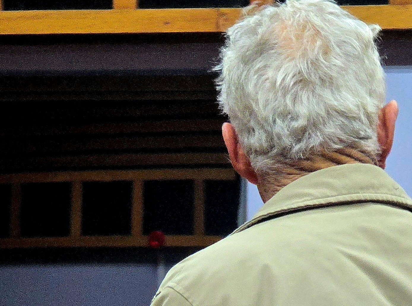 ‘n Tagtigjarige man wat in die Kroonstad-landdroshof verskyn het.