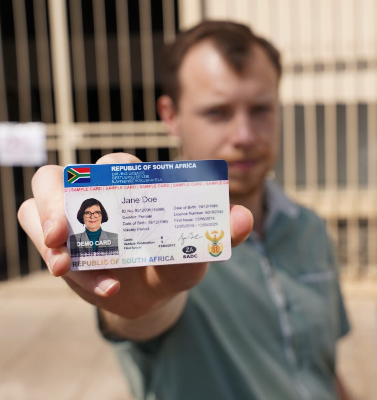 Agterstand van nagenoeg halfmiljoen lisensiekaarte ‘kan ingehaal word’ sê organisasie