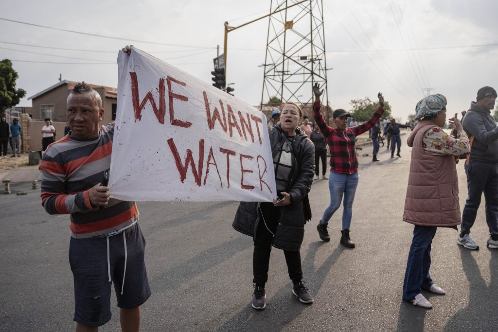 The fragility of Joburg’s water infrastructure was perfectly illustrated over the course of one weekend in September when multiple water pipe bursts left large parts of the city without water.