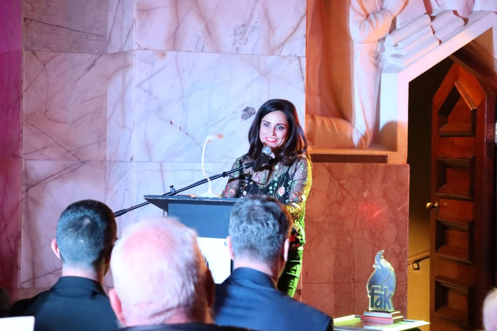 Marlie Coetzee, uitvoerende hoof van die Virtuele Instituut vir Afrikaans, sê dié Grieks-Afrikaanse woordelys sal ‘n groot bydrae tot toekomstige navorsing lewer. Foto: Charlotte Drotsky