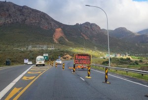 Huguenot Tunnel closure causes widespread traffic disruption across Western Cape
