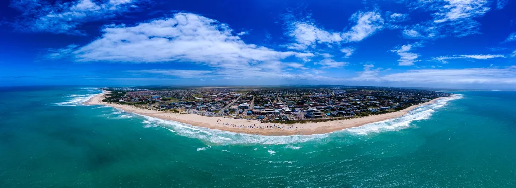 Rising above the rest, Kouga Local Municipality has been named South Africa's best in the Eastern Cape, clinching the 2025 Municipal Performance Award at the South African Property Owners Association (SAPOA) Annual Convention, held from 30 September to 2 October at Sun City.