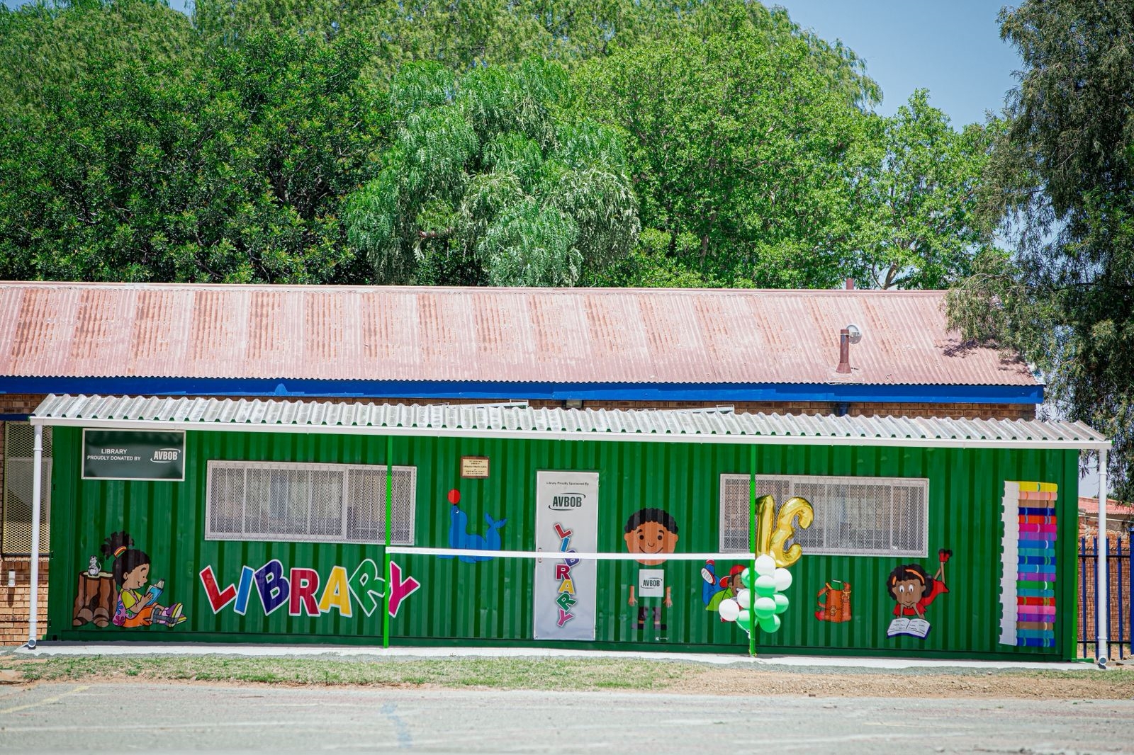 With over 3 000 books, this new container library is a beacon of opportunity
