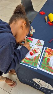 Longbeach Mall hosts festive workshop turning recycled materials into Christmas decorations
