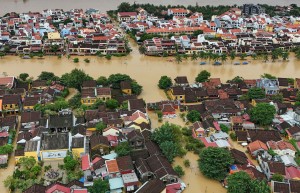 35 lives claimed in devastating central Vietnam record rains