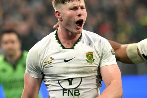 South Africa again overcome red card to defeat Italy