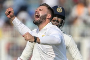 South Africa ends 15-year wait with stunning 30-run win over India