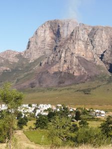 Lanquedoc blaze under control; Ashton fire remains challenging