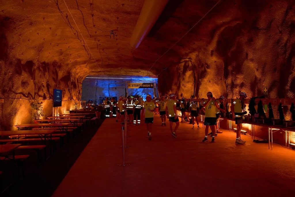  No one had previously attempted a marathon at such depths, but on 25 October, 55 intrepid runners took on an extraordinary challenge to complete the deepest marathon ever run. They descended to a staggering 1 120 metres below sea level to run 42,2 kilometres within the Garpenberg Zinc Mine in Sweden.