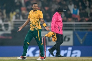 Ottniel Baartman’s 4-24 powers South Africa to series-levelling win