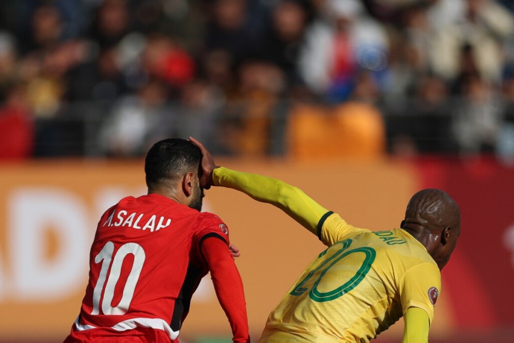 The match's decisive moment came in the 41st minute when VAR awarded Egypt a penalty after Khuliso Mudau's arm connected with Salah's face inside the penalty area. Salah made no mistake from the spot, sending Williams the wrong way to give Egypt a 1-0 lead just before the interval.