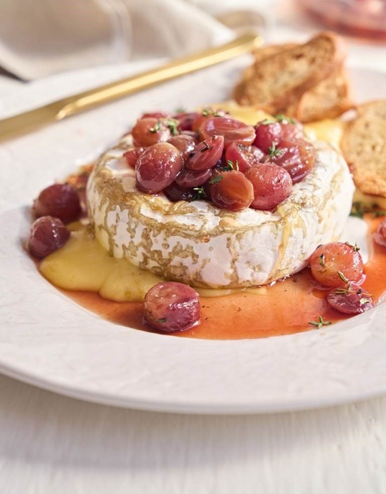 Rooibos roasted grapes on baked camembert