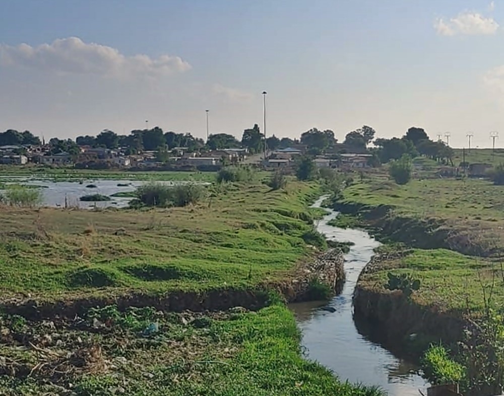 For many years raw sewerage flowed from Meloding into the Sand River.  