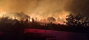 Drakenstein steeds in rookwolk gehul; 17 000 ha sover verwoes