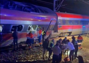 High-speed train collision in Spain kills 39, dozens injured
