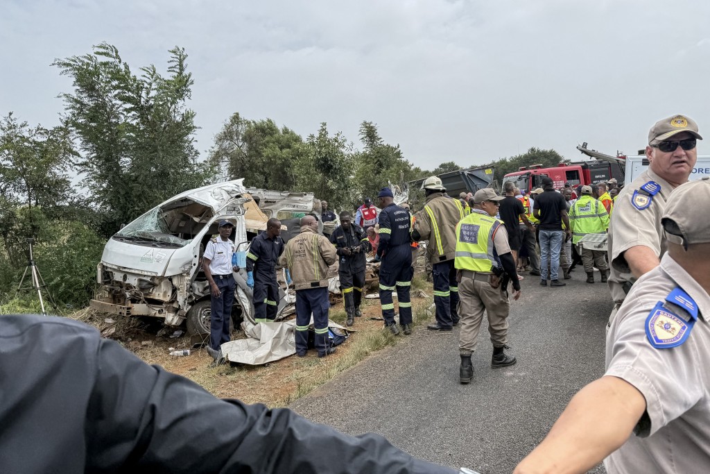 The death toll in the Vaal scholar transport crash has risen to 14. Photo: John Mkhize/AFP