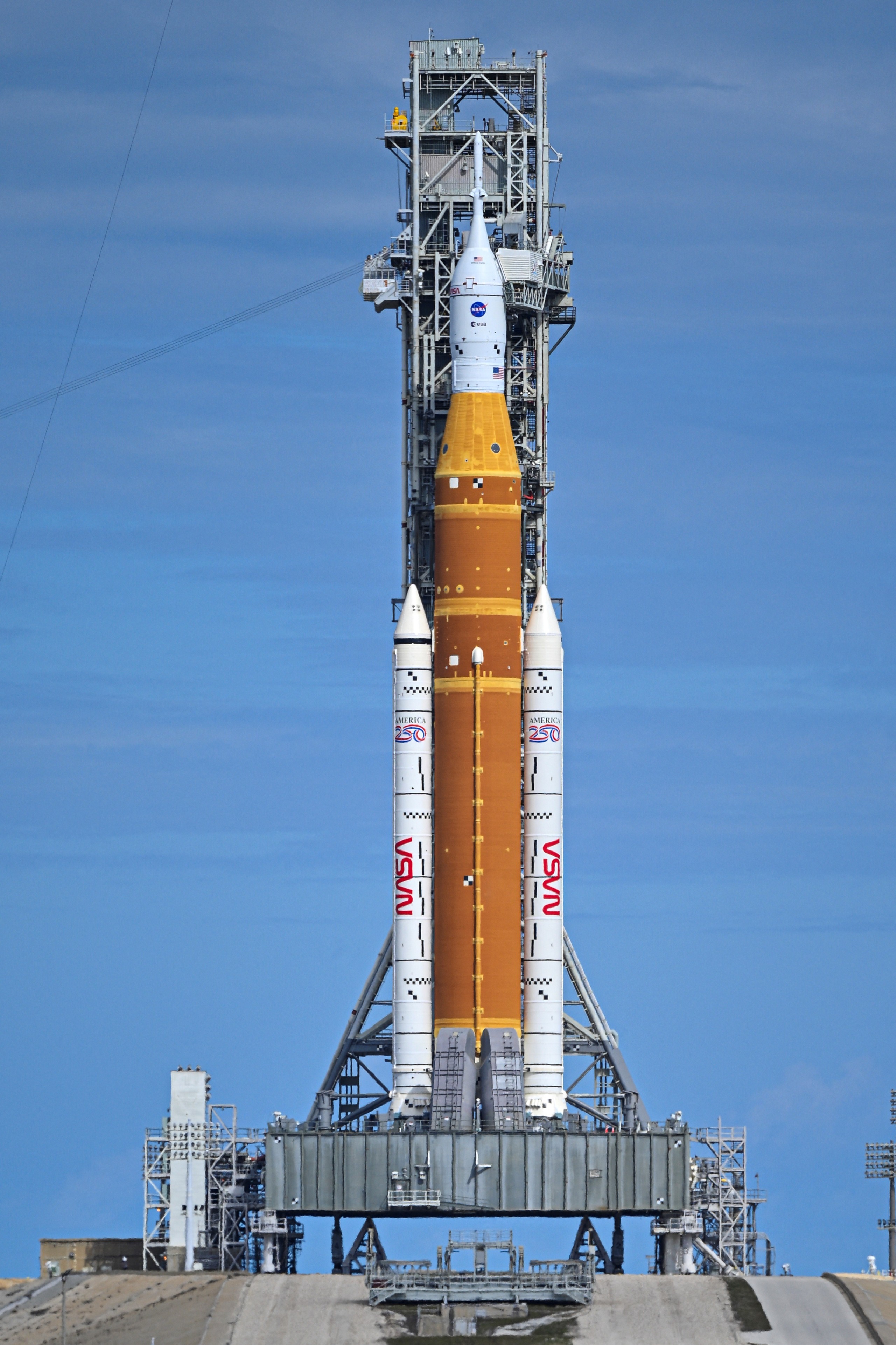 NASA pushed back the earliest date that astronauts could fly to the moon, due to forecasts of freezing temperatures.